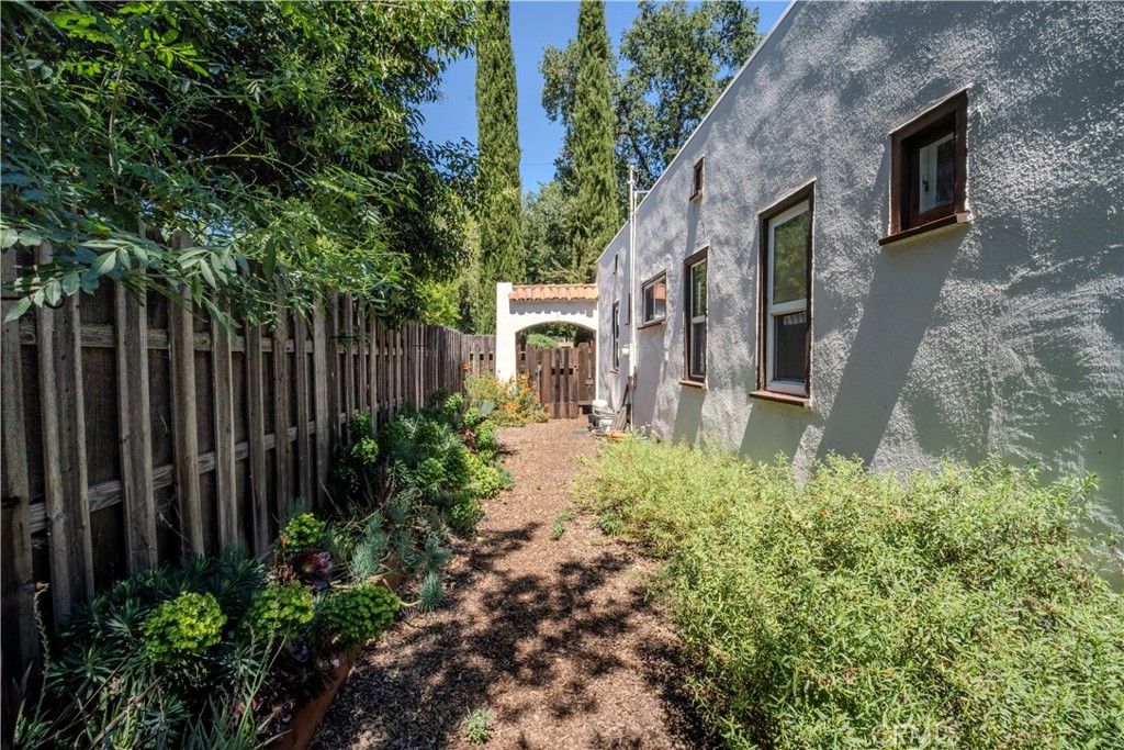 Image 42 of property listing at 329 W 12th Street, Chico, CA 95928