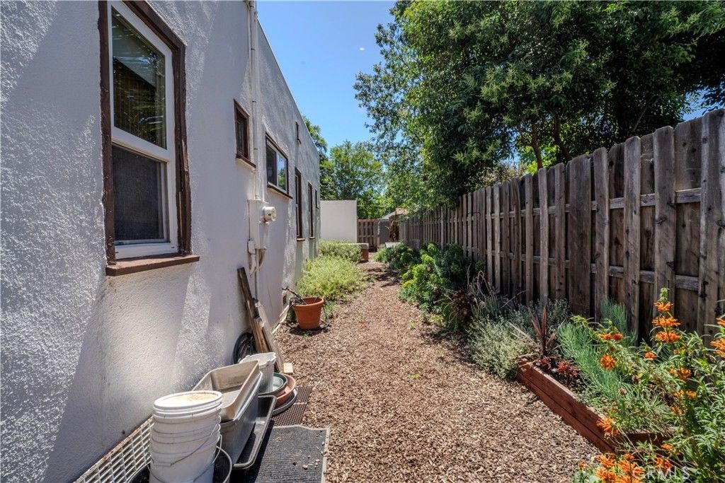 Image 43 of property listing at 329 W 12th Street, Chico, CA 95928
