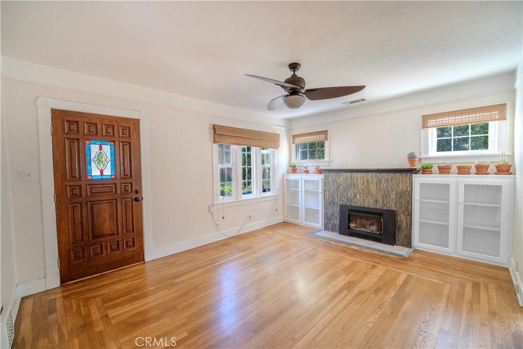 Image 7 of property listing at 329 W 12th Street, Chico, CA 95928