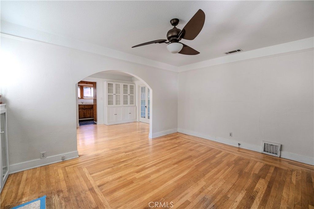 Image 9 of property listing at 329 W 12th Street, Chico, CA 95928