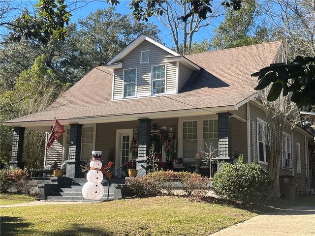 122 Glenwood Street, Mobile, AL 36606