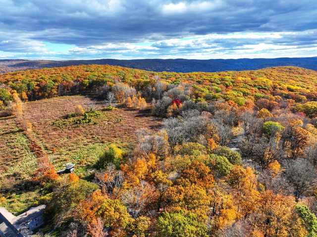 308 Skiff Mountain Road, Kent, CT 06757