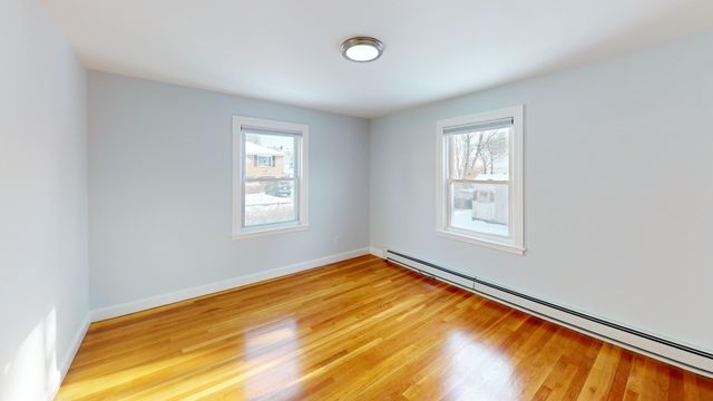 34 Albert 34, Waltham, MA 02453