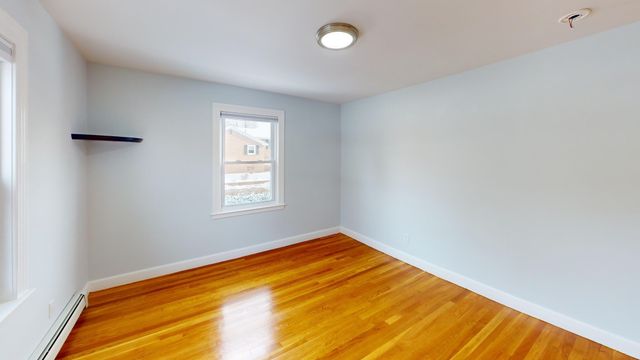 34 Albert 34, Waltham, MA 02453