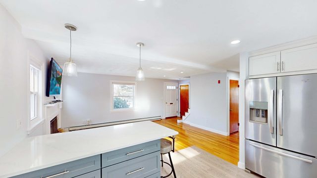 34 Albert 34, Waltham, MA 02453
