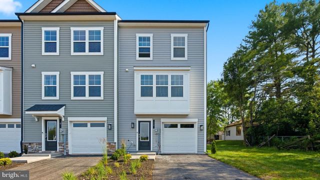 10 MAGNOLIA CT, Gettysburg, PA 17325
