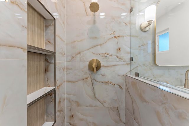 8044 Tamarack Dr, Dublin, CA 94568