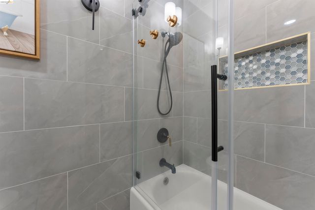 8044 Tamarack Dr, Dublin, CA 94568