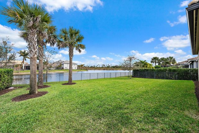 214 Blanca Isles Lane, Jupiter, FL 33478