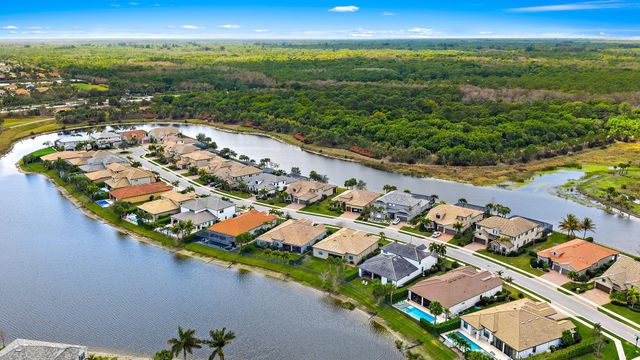 214 Blanca Isles Lane, Jupiter, FL 33478