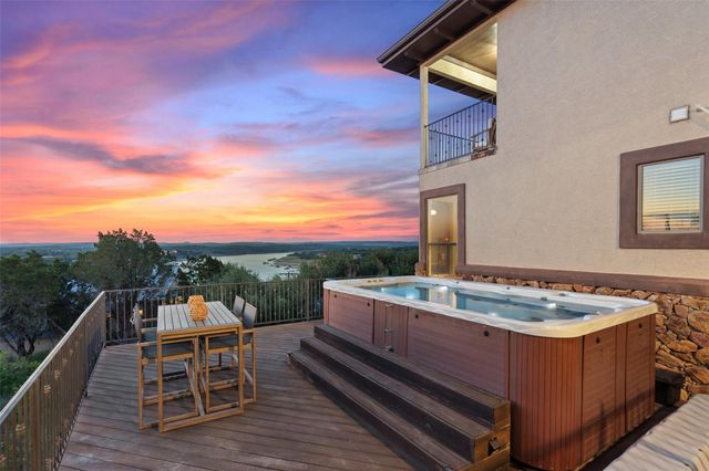 21803 Briarcliff DR, Spicewood, TX 78669