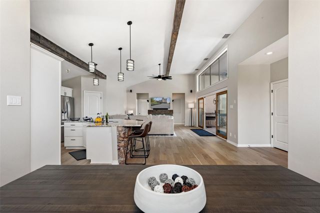 21803 Briarcliff DR, Spicewood, TX 78669