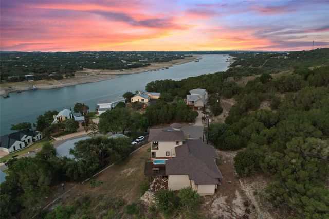 21803 Briarcliff DR, Spicewood, TX 78669