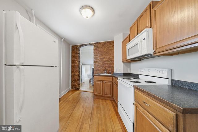 403-A W SOUTH ST, Frederick, MD 21701