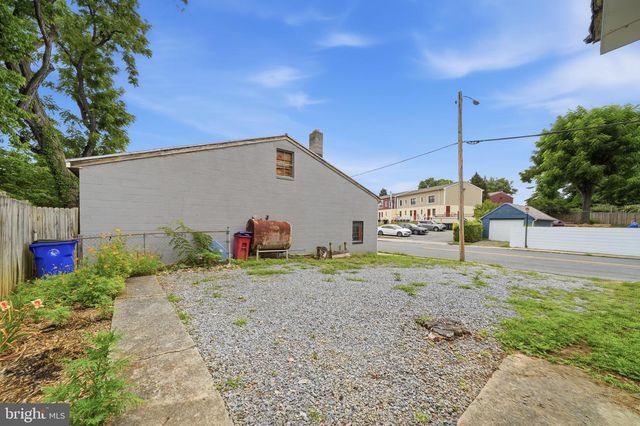 403-A W SOUTH ST, Frederick, MD 21701