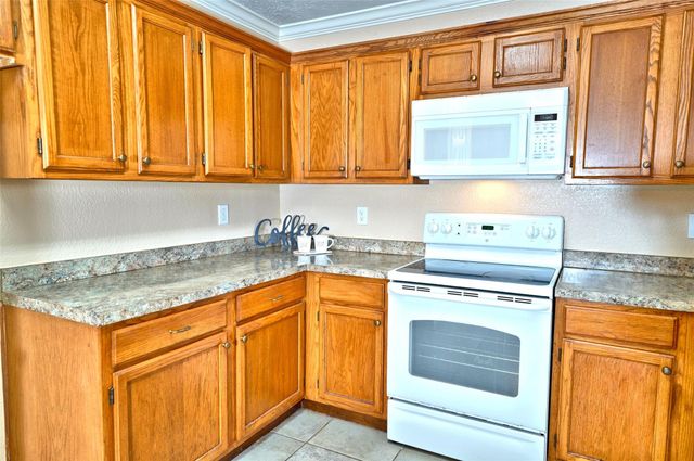 7403 Gateridge Drive, Houston, TX 77041