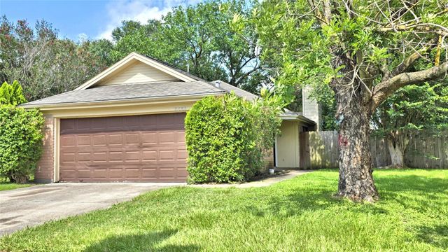 7403 Gateridge Drive, Houston, TX 77041
