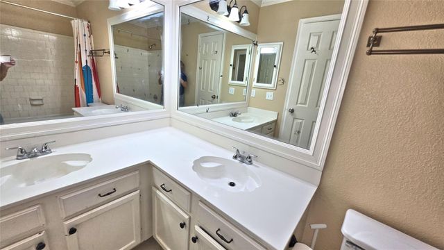 7403 Gateridge Drive, Houston, TX 77041