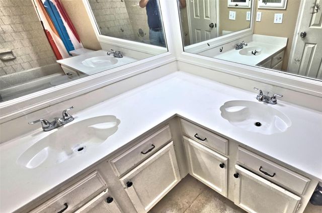7403 Gateridge Drive, Houston, TX 77041