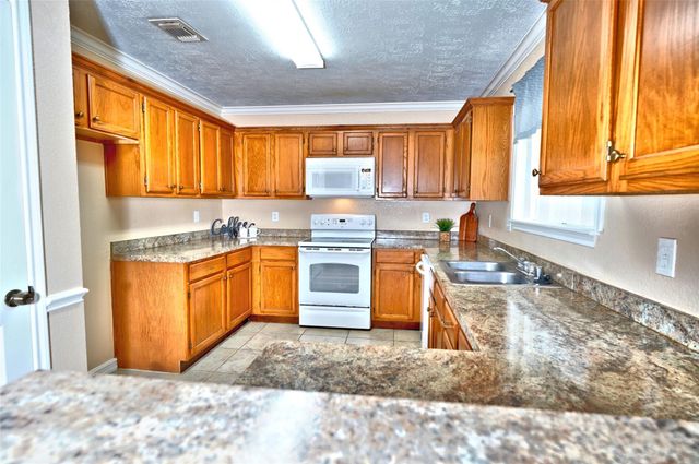 7403 Gateridge Drive, Houston, TX 77041