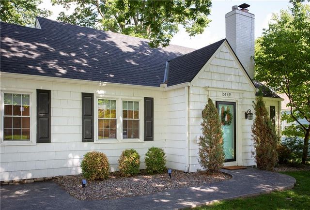 5639 Maple Street, Mission, KS 66202