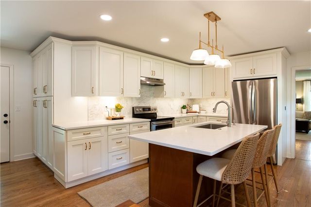5639 Maple Street, Mission, KS 66202