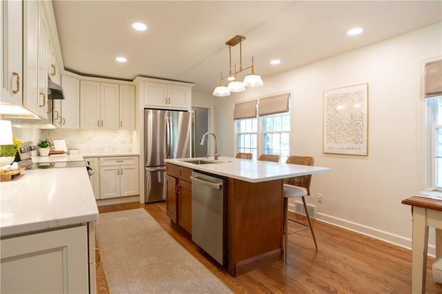 5639 Maple Street, Mission, KS 66202
