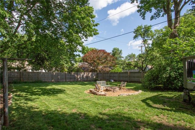 5639 Maple Street, Mission, KS 66202