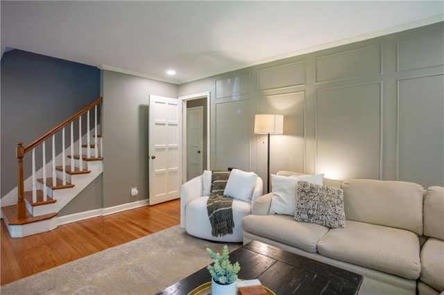 5639 Maple Street, Mission, KS 66202