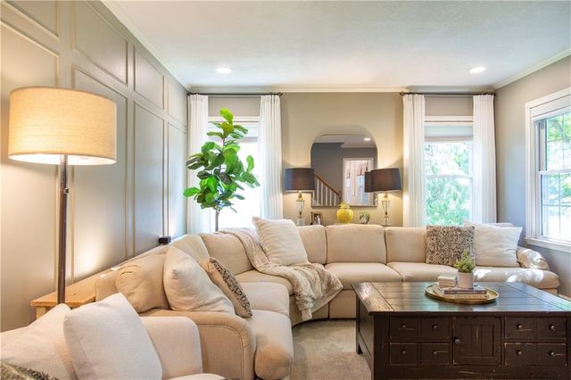 5639 Maple Street, Mission, KS 66202