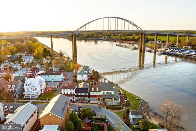 409 CROWNLEAF DR, Middletown, DE 19709