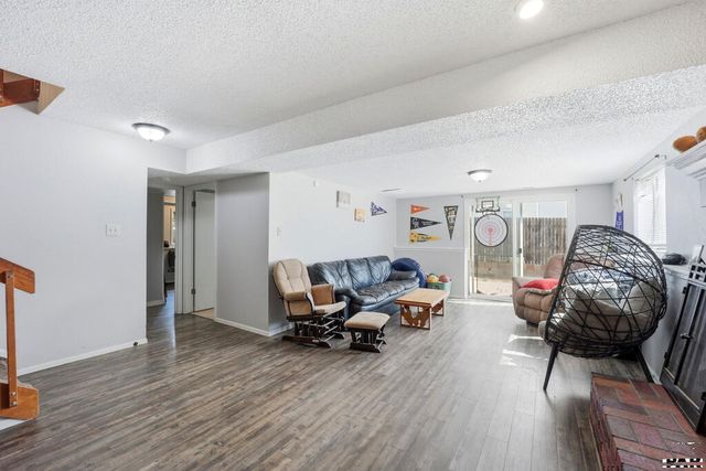 173 S Golfwood Dr E, Pueblo West, CO 81007