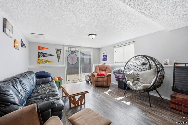 173 S Golfwood Dr E, Pueblo West, CO 81007