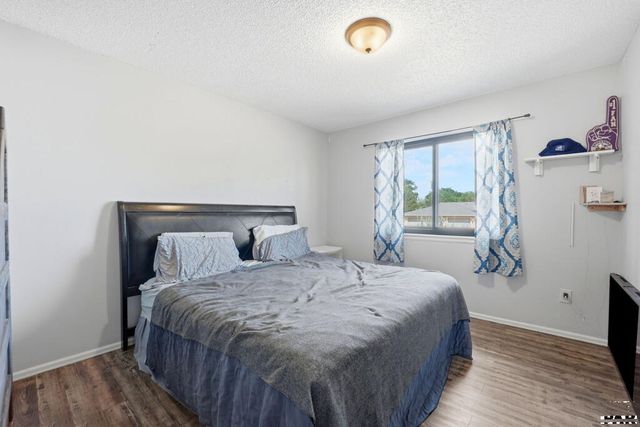 173 S Golfwood Dr E, Pueblo West, CO 81007