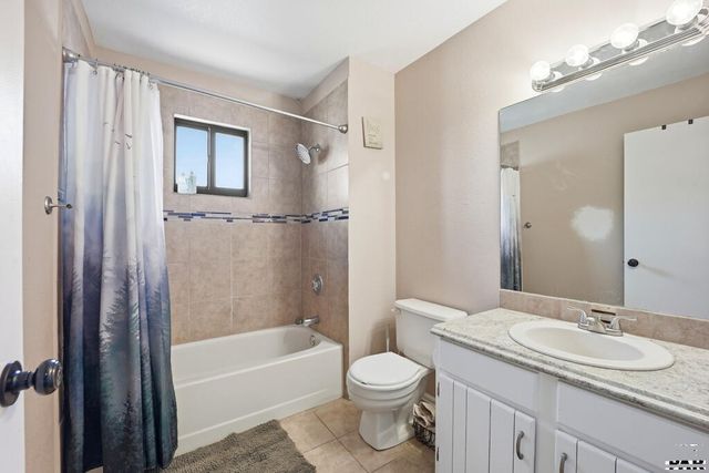 173 S Golfwood Dr E, Pueblo West, CO 81007