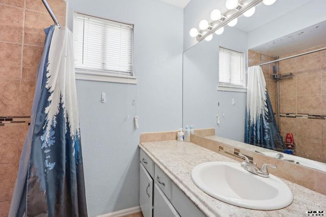 173 S Golfwood Dr E, Pueblo West, CO 81007