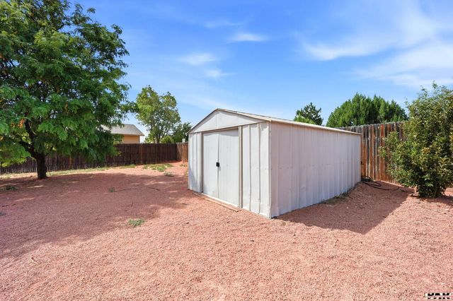 173 S Golfwood Dr E, Pueblo West, CO 81007