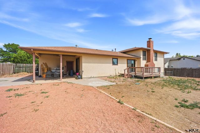 173 S Golfwood Dr E, Pueblo West, CO 81007