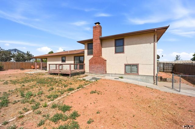 173 S Golfwood Dr E, Pueblo West, CO 81007