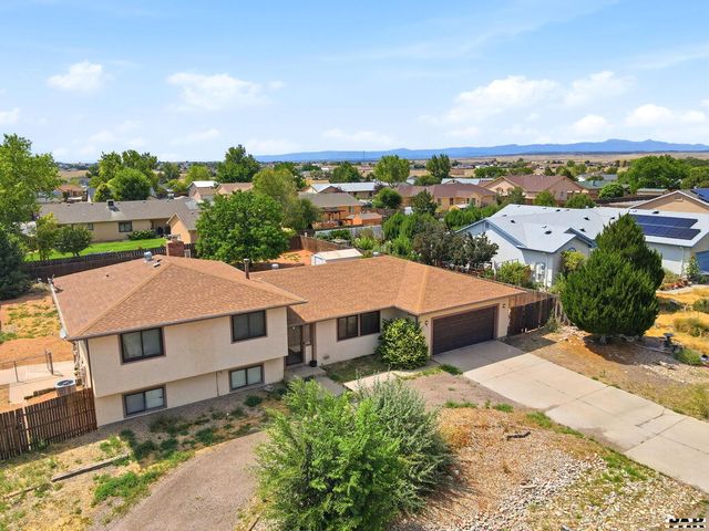 173 S Golfwood Dr E, Pueblo West, CO 81007