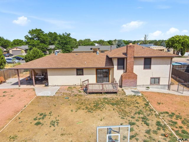 173 S Golfwood Dr E, Pueblo West, CO 81007