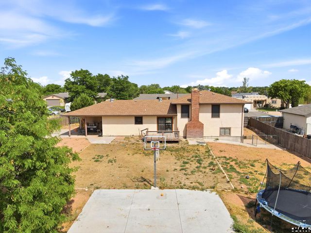 173 S Golfwood Dr E, Pueblo West, CO 81007