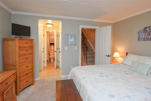 16 Cliffside Drive, South Bristol, NY 14424