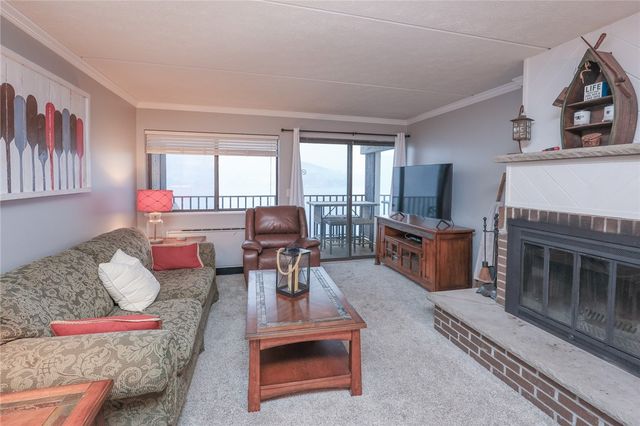 16 Cliffside Drive, South Bristol, NY 14424