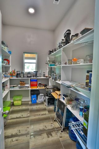 1556 Vz County Road 2128, Wills Point, TX 75169