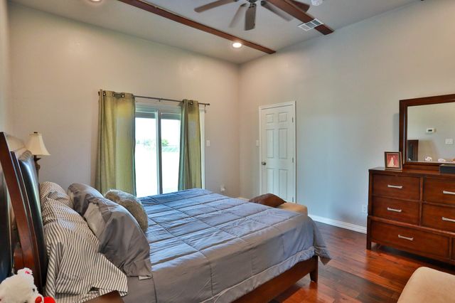 1556 Vz County Road 2128, Wills Point, TX 75169