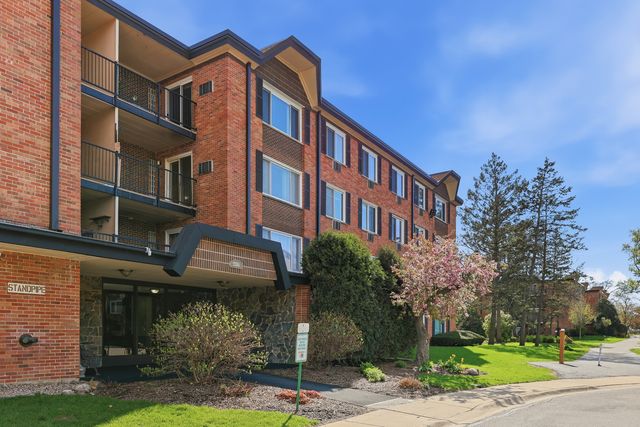 1216 S New Wilke Road 307, Arlington Heights, IL 60005
