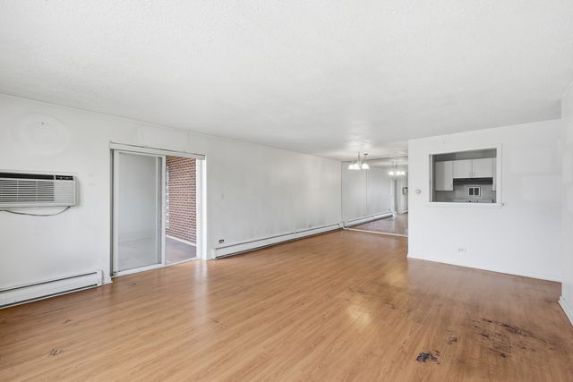1216 S New Wilke Road 307, Arlington Heights, IL 60005