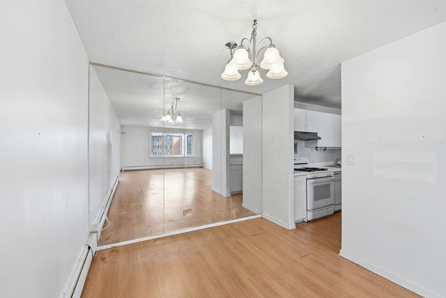 1216 S New Wilke Road 307, Arlington Heights, IL 60005