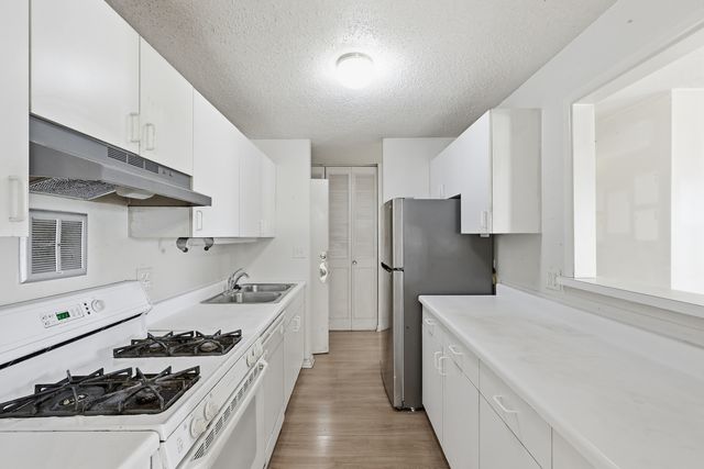 1216 S New Wilke Road 307, Arlington Heights, IL 60005